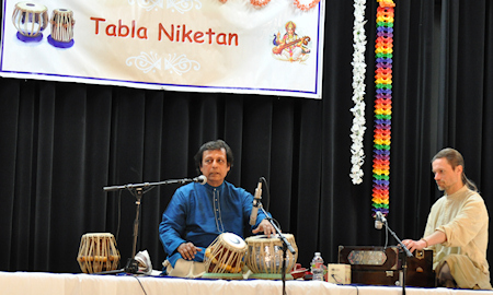 Pandit Swapan Chaudhuri graced the occasion with his solo performance